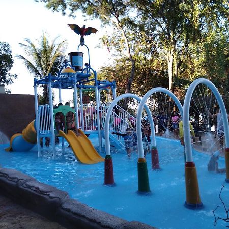 Aldeia Do Lago C204- Com Cozinha , Churrasqueira E Bebidas Liberadas No Parque Aquatico, Internet Banda Larga, Ponto Recarga De Carro Eletrico Калдас-Новас Экстерьер фото